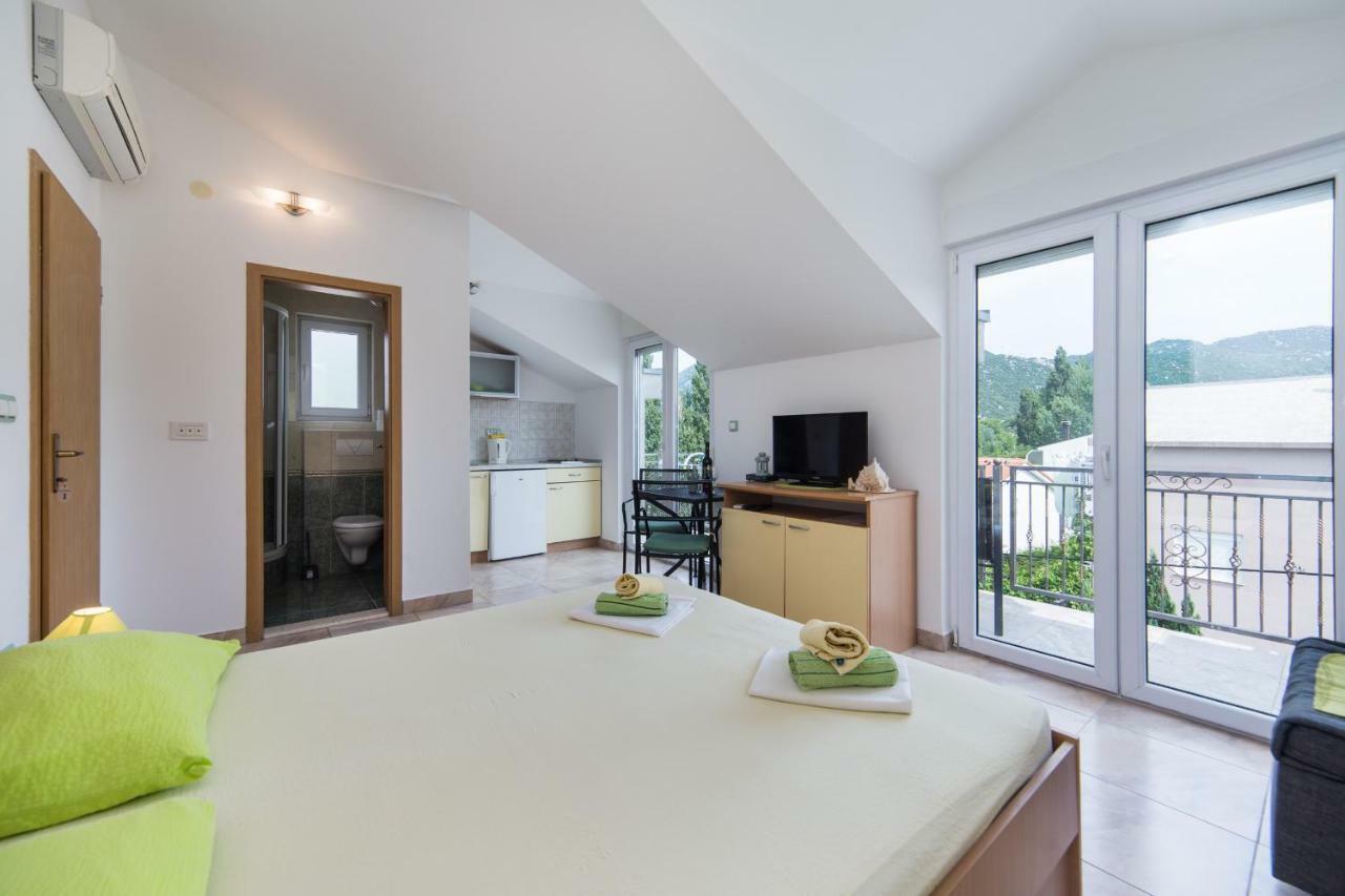 Franic Bacina Lakes Apartments Ploce  Exterior foto